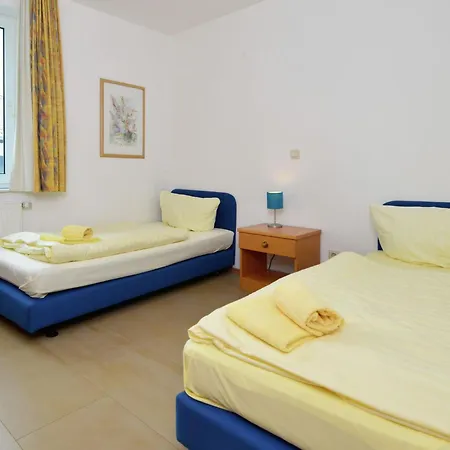 Large In With Balcony Apartment