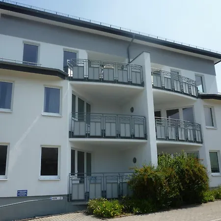 Grosse In Mit Balkon *