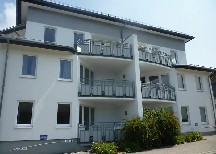 Grosse In Mit Balkon *