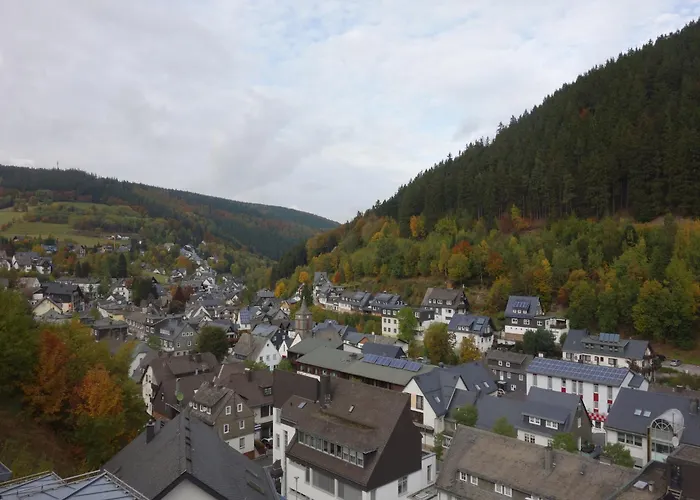 Grosse In Mit Balkon Апартаменты